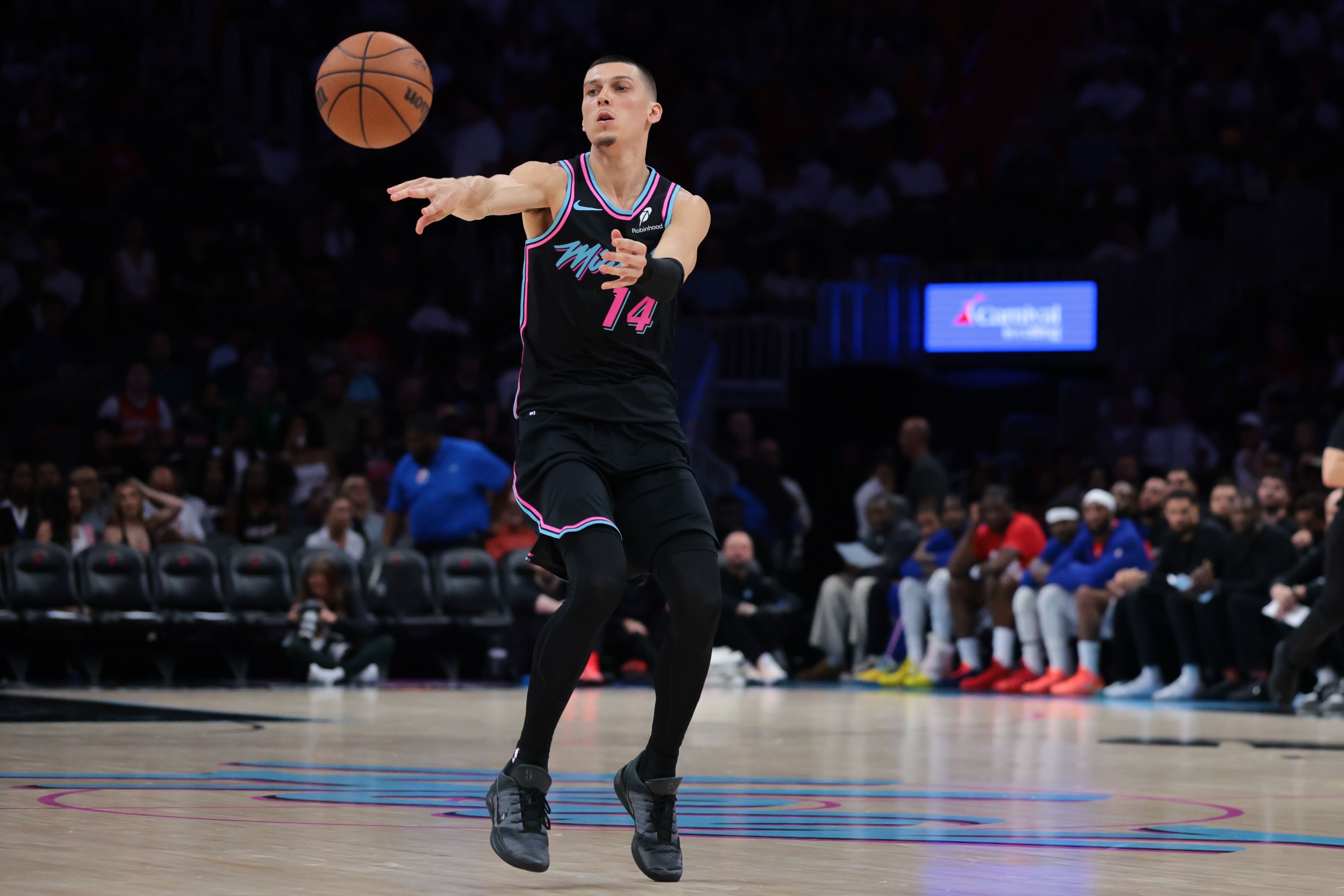 BOB半岛体育首页-热火迎战奇才 希罗&amp;韦尔&amp;维金斯&amp;鲍威尔缺席比赛